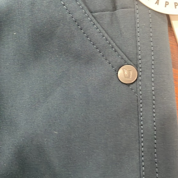 Vuori Kore shorts BNWT - Picture 5 of 7